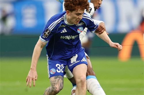 Chelsea set to sign Strasbourg midfielder Barco