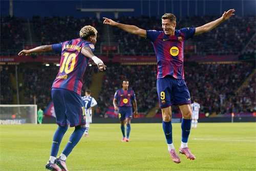 Barcelona striker Lewandowski pushed about Serie A move