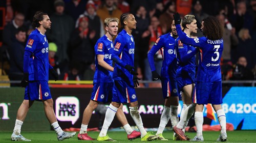 Liam Rosenior takes responsibility for Chelsea mistakes and admits players have their 'heads down' after Everton loss