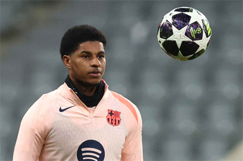 Barcelona boss Hansi Flick explains Marcus Rashford's lack of game time