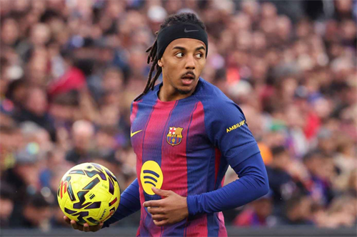 Barcelona open to Jules Kounde sale despite lengthy contract