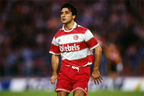 Macedonian legend Darko Pancev discusses Man Utd regret & 2026 World Cup