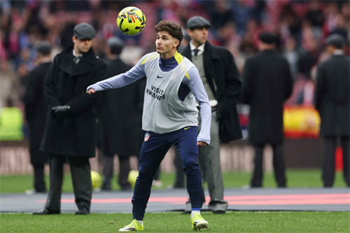 Atletico Madrid striker Alvarez warming to Barcelona switch