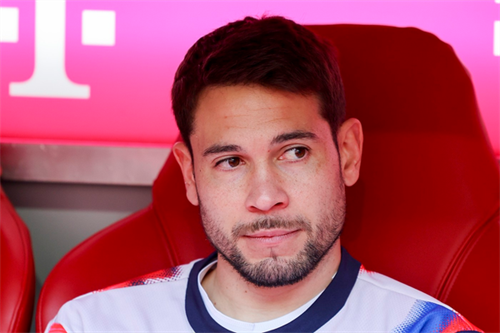 Bayern Munich confirm Raphael Guerreiro will leave this summer