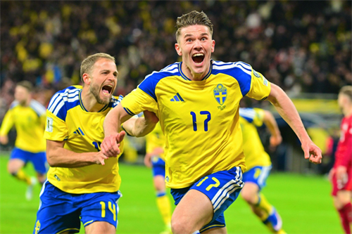 Gyokeres to the rescue as Sweden beat Poland in thriller to reach World Cup