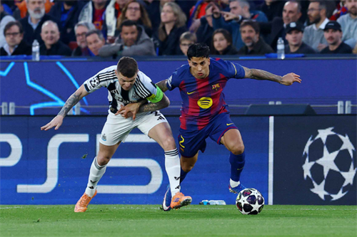 Cancelo: I'll drop my salary for love of Barcelona