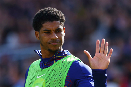 Man United wait on Barcelona Rashford decision as they weigh up Diomande signing