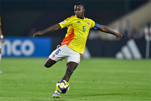 Man Utd ready to welcome Colombian signing this summer