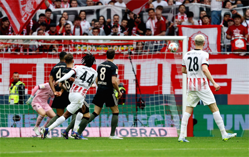Bayern stage remarkable comeback to snatch last-gasp win at Freiburg