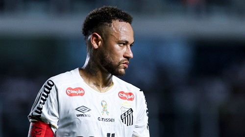 Ex-Brazil star suggests Neymar 'doesn't want to go to the World Cup' as Ronaldo comparison made