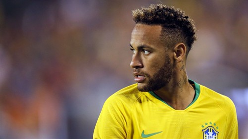 Ex-Brazil star suggests Neymar 'doesn't want to go to the World Cup' as Ronaldo comparison made
