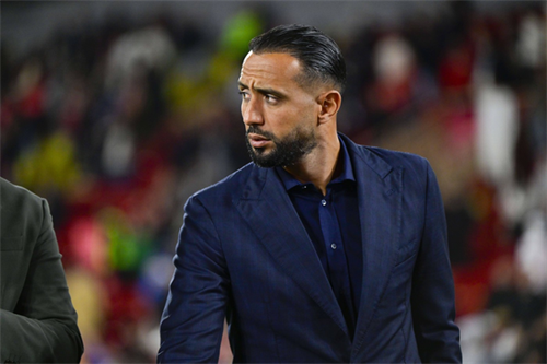 Marseille owner McCourt announces Benatia departure