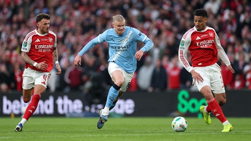 Back from the dead, Arsenal gift City the Premier League title