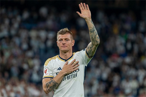 Real Madrid in Kroos talks about official return