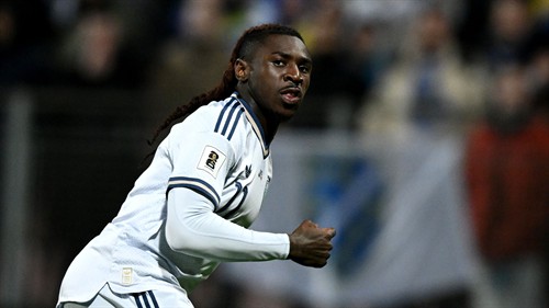 AC Milan plot Santiago Gimenez swap deal to land €52m-rated Fiorentina star Moise Kean