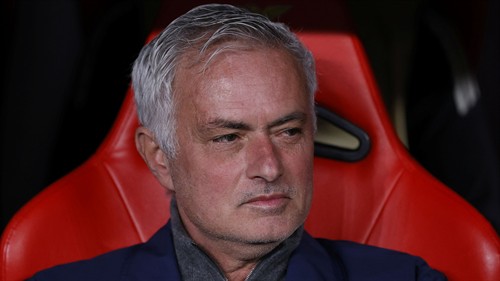Jose Mourinho back in the Premier League? Ex-Chelsea & Man Utd boss emerges as lead candidate to make summer switch