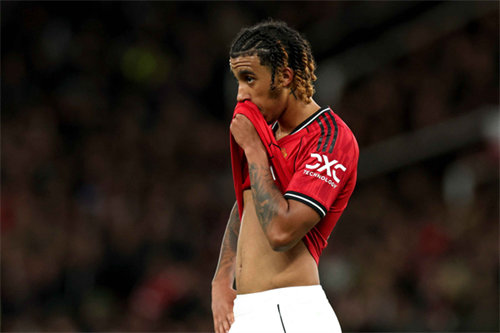 Man United dealt MASSIVE Leny Yoro blow ahead of Chelsea clash