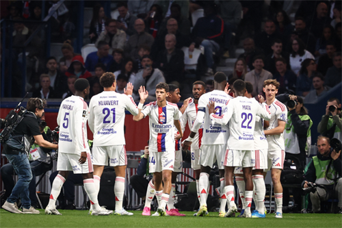 Lyon stun PSG to claim vital win in hunt for Europe and keep title race alive