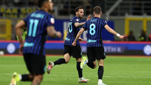 Inter Milan 3-2 Como: Hakan Calhanoglu sends San Siro into a frenzy as Inter Milan storm into the cup final with a dramatic comeback