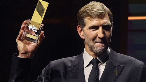 Nowitzki makes history once again, sending shivers down fans’ spines