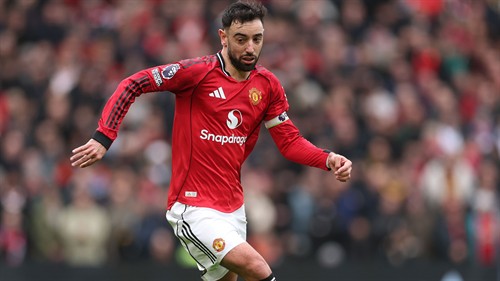 Pogba claims Fernandes would be in Ballon d'Or contention at Man City