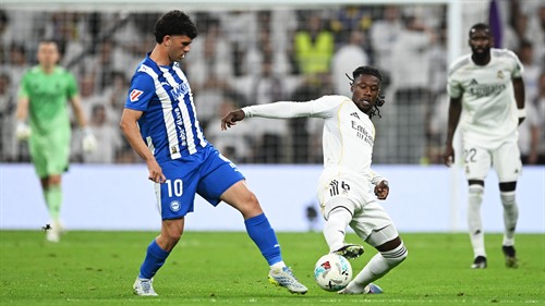 Arbeloa hails 'brave' Vinicius for 'turning whistles into applause'