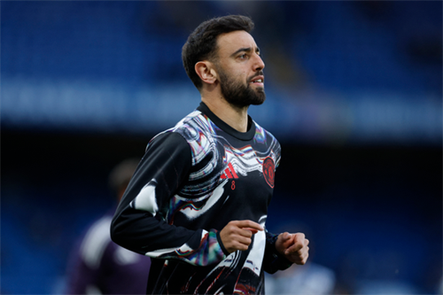 Man Utd directors contact Fernandes about U-turn