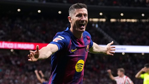 Barca striker Lewandowski reacts to Milan & Juve transfer talk