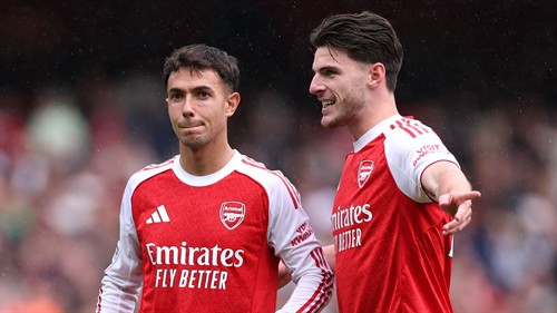 Arsenal star no Pirlo or Scholes after ‘struggling for weeks’