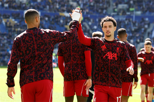 Slot confident Liverpool will hold onto Jones