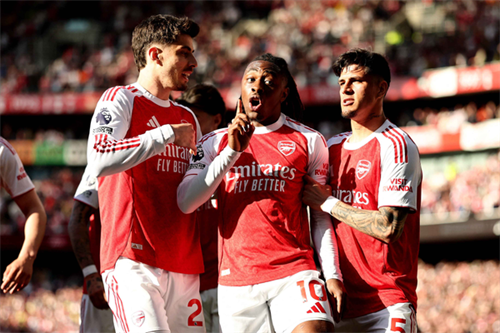 Arsenal return to Premier League summit after narrow and nervy win over Newcastle
