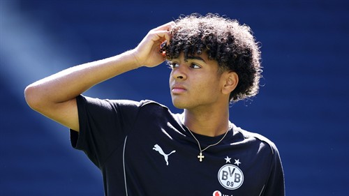 Dortmund's Albert becomes youngest American to play in Bundesliga