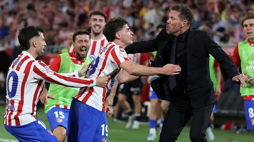 Simeone slammed for 'atrocious' touchline antics vs Arsenal