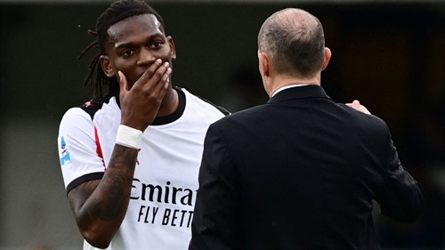 Man Utd willing to offer THREE players in Leao deal