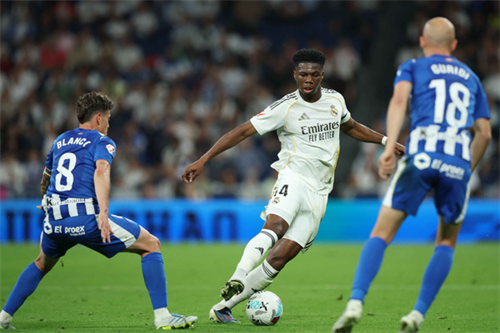 Real Madrid seek to open new contract talks with Tchouameni