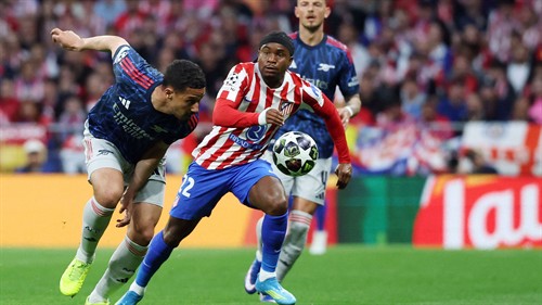 Alvarez bounces back to earn draw for Atletico