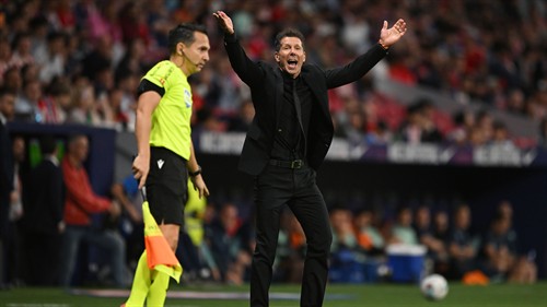 Simeone slammed for 'atrocious' touchline antics vs Arsenal