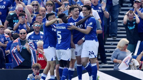 Ipswich promoted as Wrexham suffer play-off heartbreak