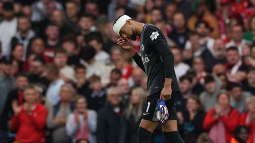 Sanchez may miss Liverpool clash with concussion after Gibbs-White collision