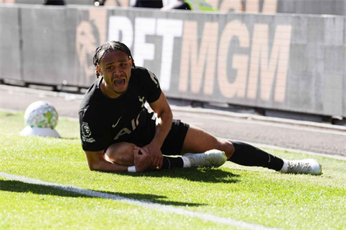 Tottenham deliver surgery update on Xavi Simons after operation on ACL