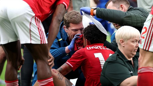 Gibbs-White fitted with mask for Forest semi-final