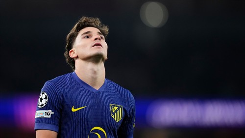 Atleti stance on Alvarez revealed as PSG, Arsenal & Barca line up 