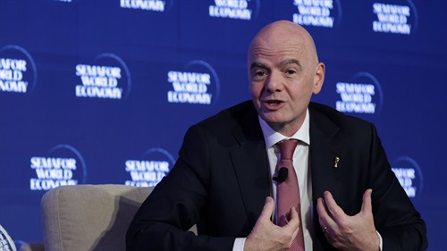 Infantino promises to deliver hot dog to $2m World Cup ticket holders