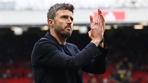 Ex-Man Utd star offers to get on his bike to bring 'ideal' Barca player