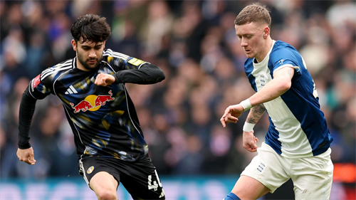 Loan flop frustration for Leeds after missing out on Wilson