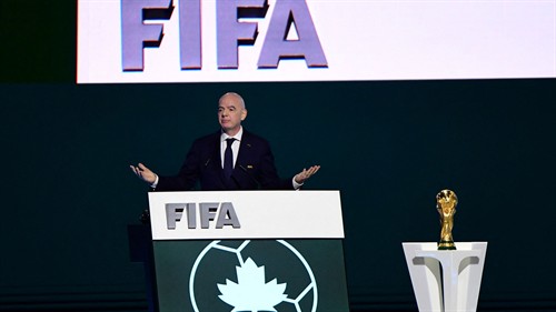 Infantino promises to deliver hot dog to $2m World Cup ticket holders