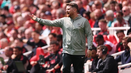 Quick-thinking Enzo brings end to Chelsea's losing run