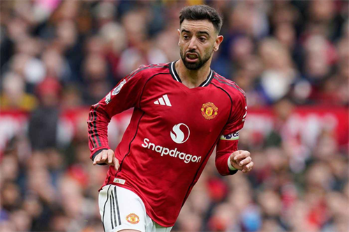 Man Utd star Fernandes edges Haaland and Rice to major award
