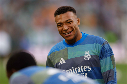 Real Madrid's Mbappe and Tchouameni take part in training ahead of Barcelona clash