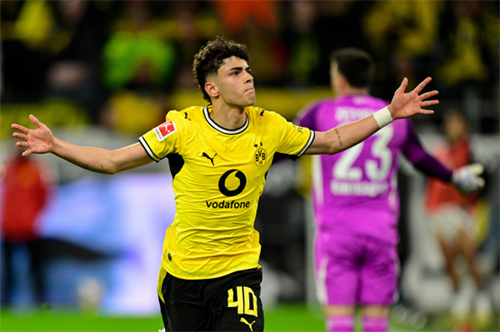 Borussia Dortmund 3-2 Frankfurt: Guirassy scores as Borussia Dortmund dent Frankfurt's European hopes